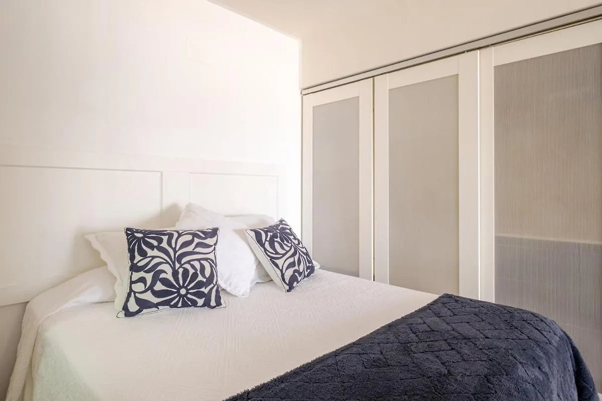 Duplex Iconico Y Exclusivo 6Pax 10 Min Airport Apartment San Sebastian de los Reyes Spain