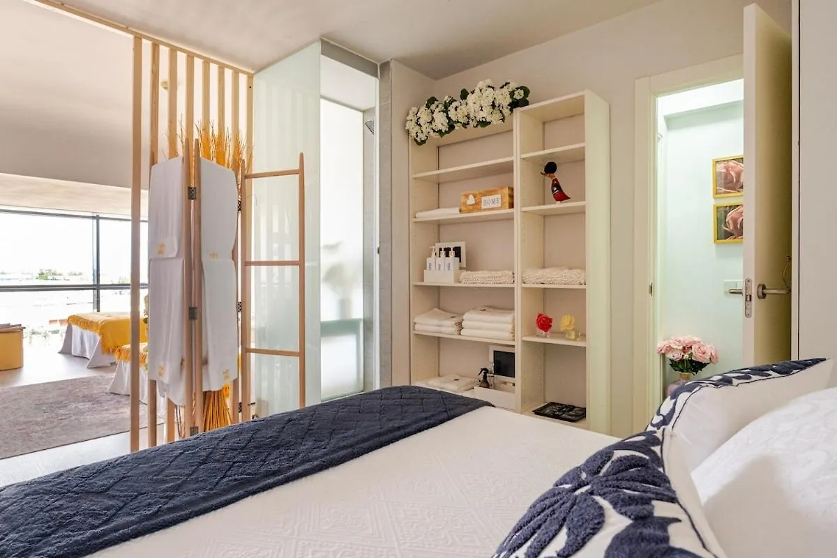 Duplex Iconico Y Exclusivo 6Pax 10 Min Airport Apartment San Sebastian de los Reyes 0*,